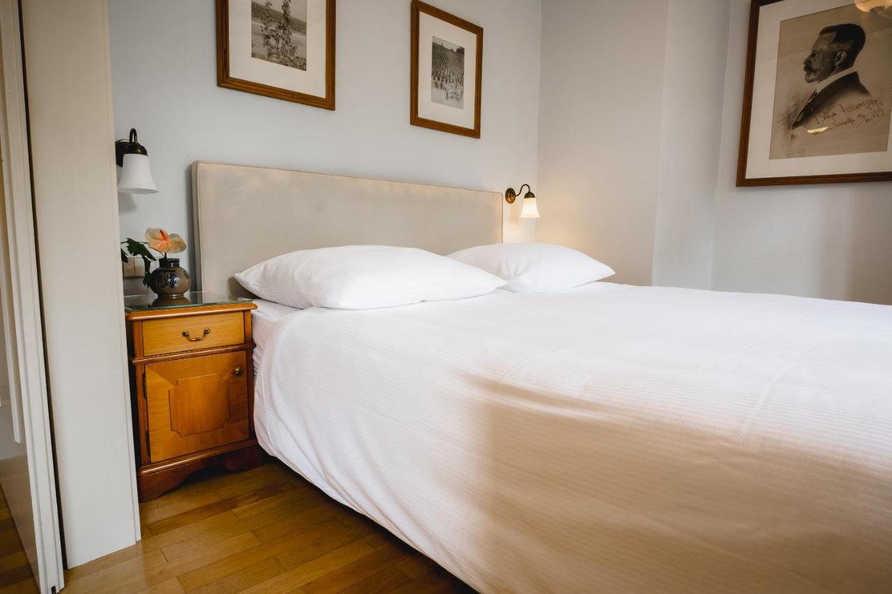 Residenz Weingut Schloss Reinhartshausen Bed & Breakfast Eltville am Rhein Exterior photo