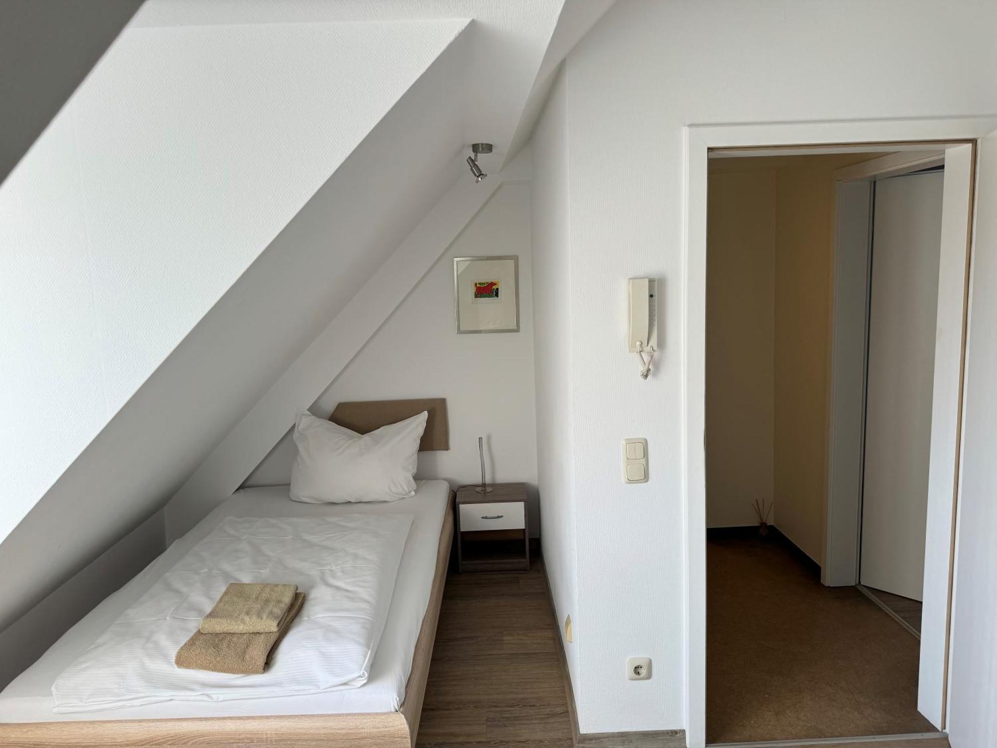 Residenz Weingut Schloss Reinhartshausen Bed & Breakfast Eltville am Rhein Exterior photo