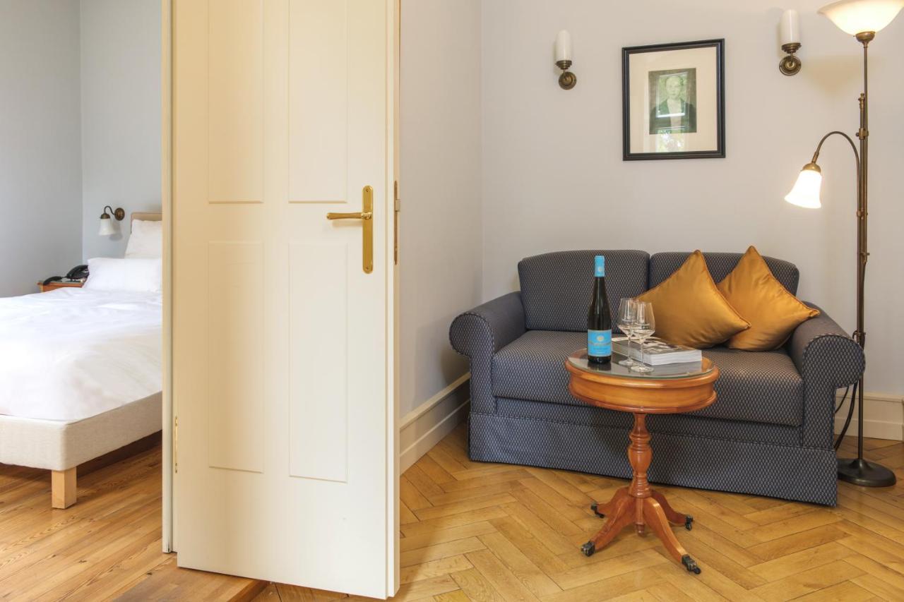 Residenz Weingut Schloss Reinhartshausen Bed & Breakfast Eltville am Rhein Exterior photo