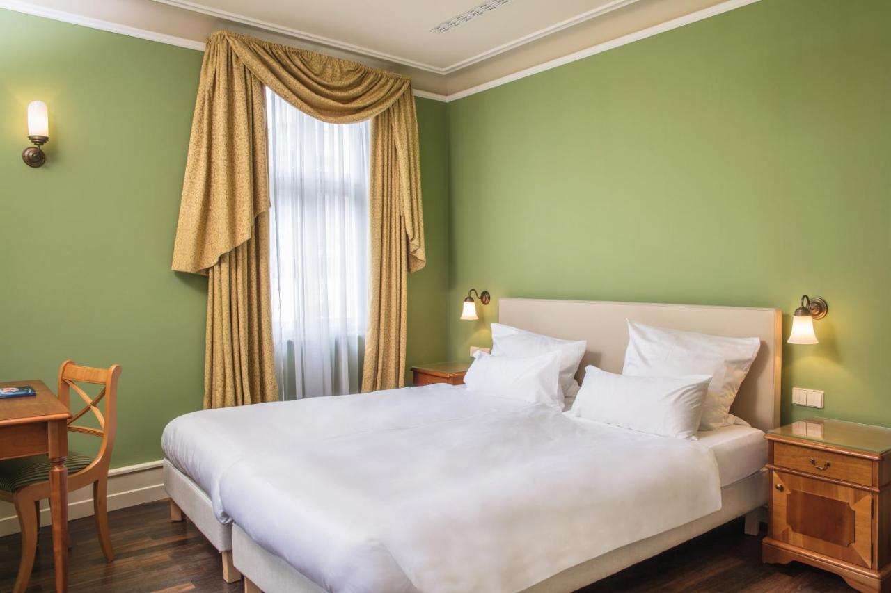 Residenz Weingut Schloss Reinhartshausen Bed & Breakfast Eltville am Rhein Exterior photo